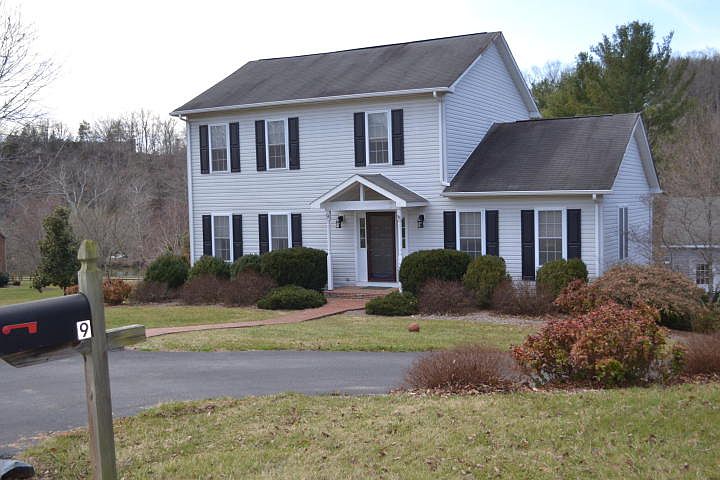 1st image of 9 High Meadow Dr