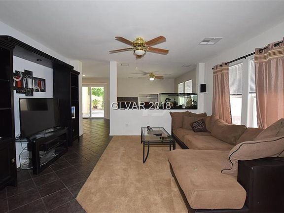5th image of 9549 Spruce Pine Ct