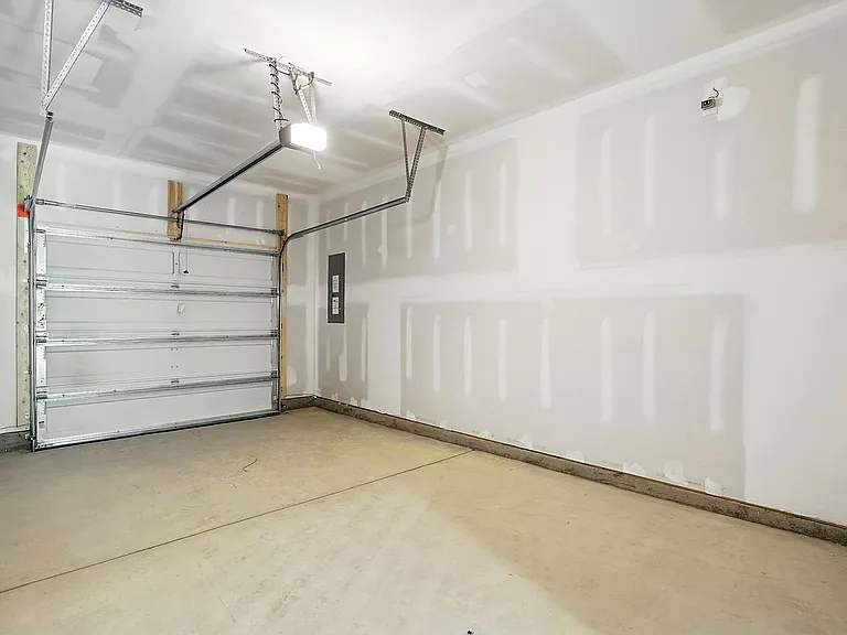 112 Central Townes Way #294 — Photo 11