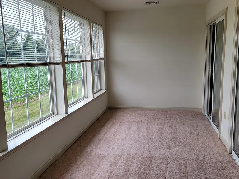 2097 Shady Oak Dr — Photo 20