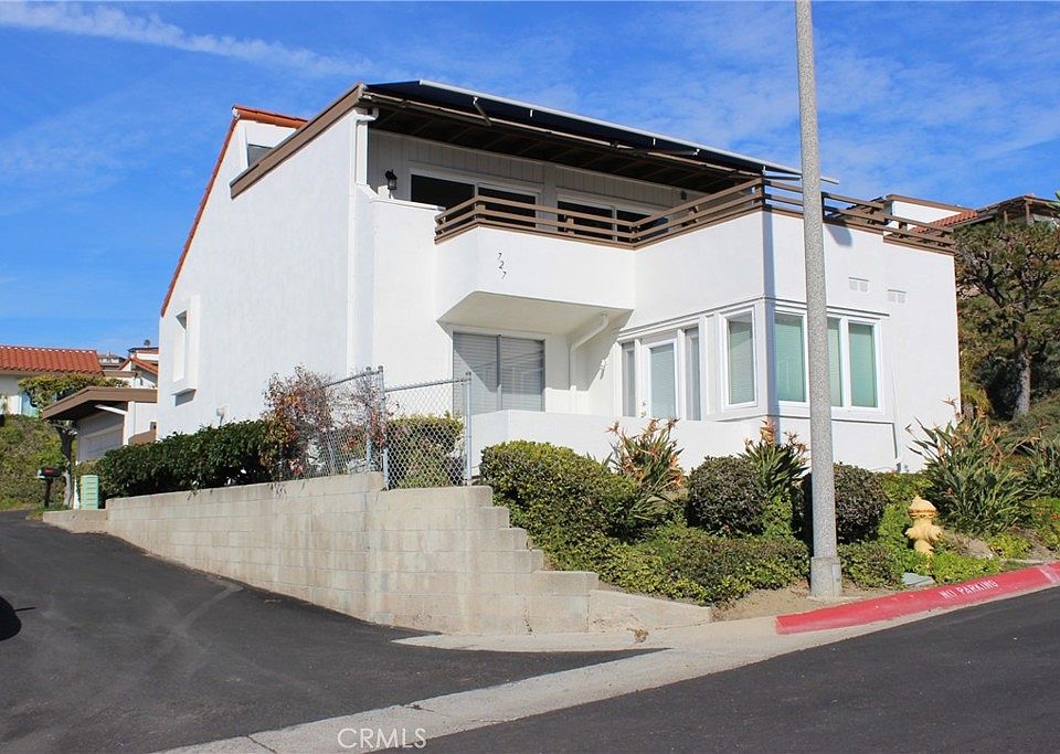 1st image of 727 Calle Perlino