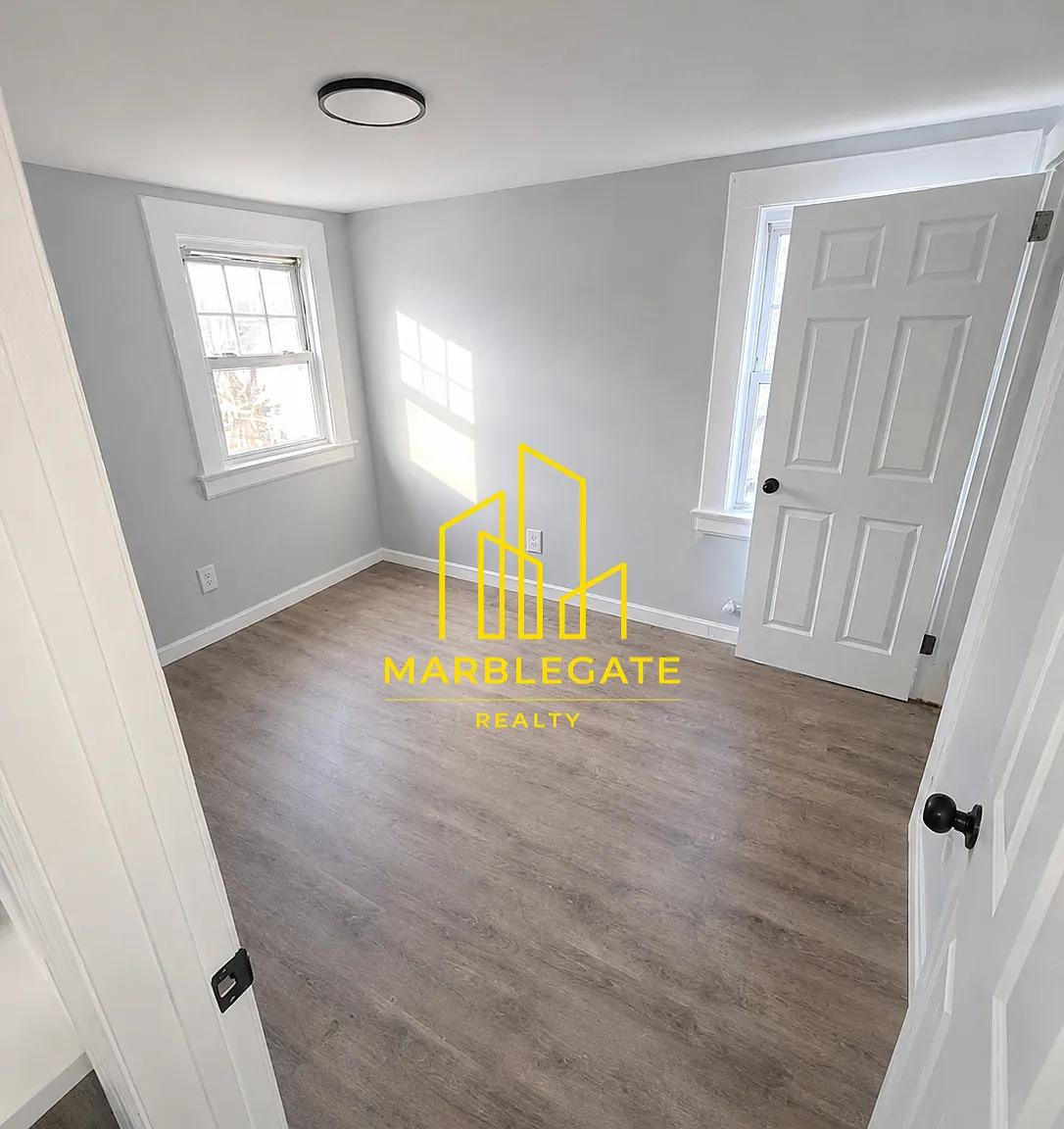 2 bed, 850 sqft, $1,525 — Photo 4