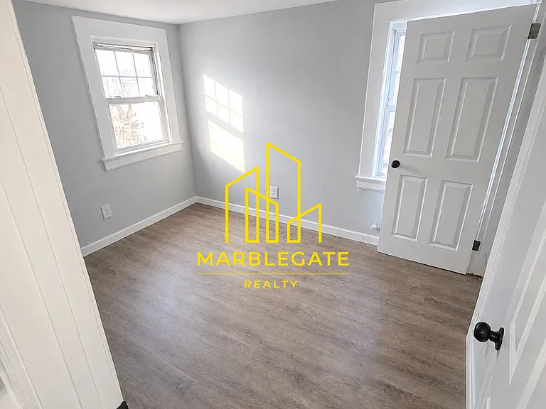 145 Vermont Ave #33 — Photo 4