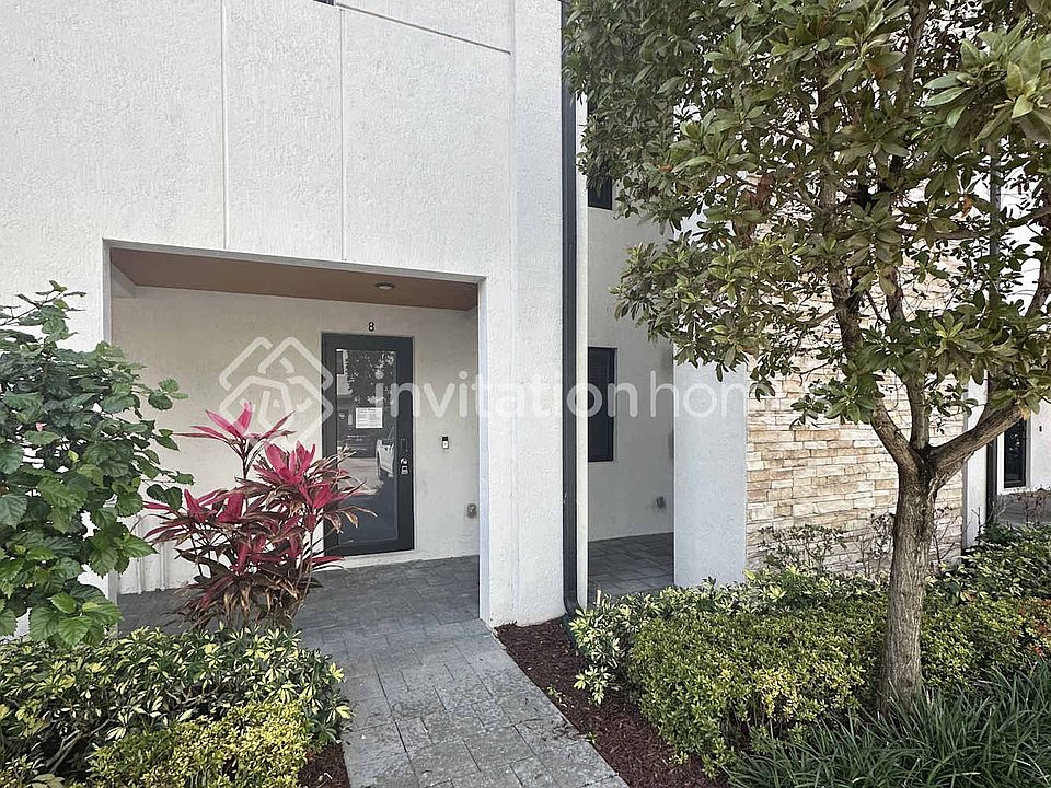1st image of 10437 NW 82nd St Unit 8