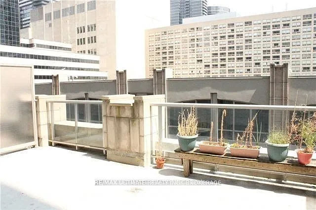 761 Bay St #303 — Photo 13