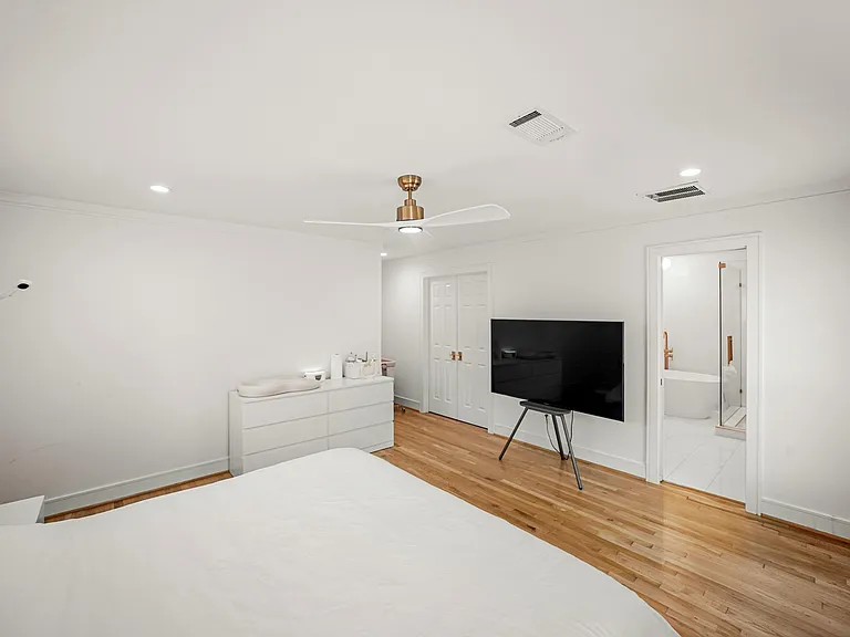 5630 Lymbar Dr — Photo 16