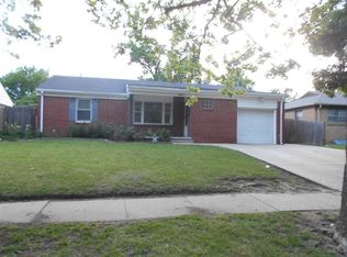 841 S Whittier Rd, Wichita, KS 67207