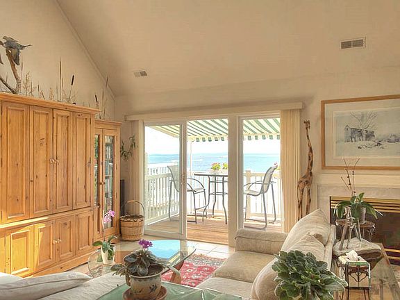 Living Room porch access