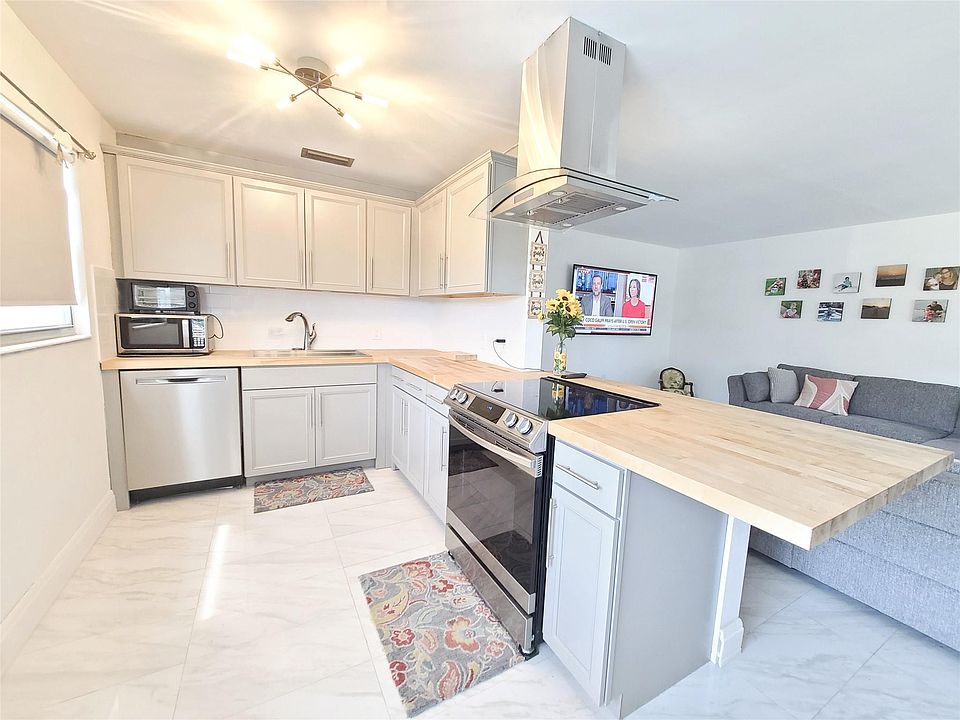 1st image of 336 Farnham P #336