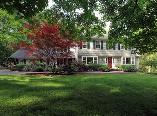 166 Peachcroft Dr, Bernardsville, NJ 07924