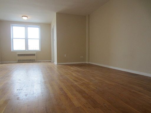 4th image of 70 Park Ter E APT 6A