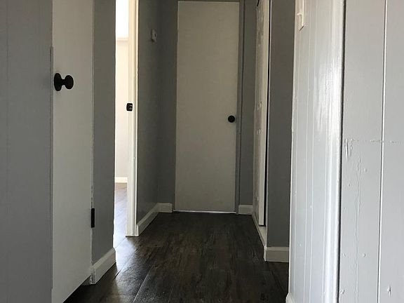 Hallway (2 hall closets)