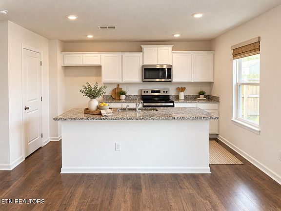 4th image of 8607 Mascot Rd