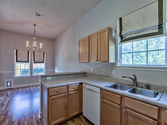 5th image of 8602 Milford Ct