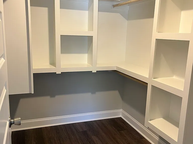 2114 Melanie Dr — Photo 13