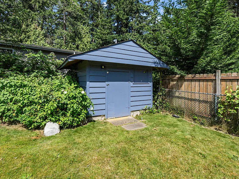 6027 176th St SW — Photo 33