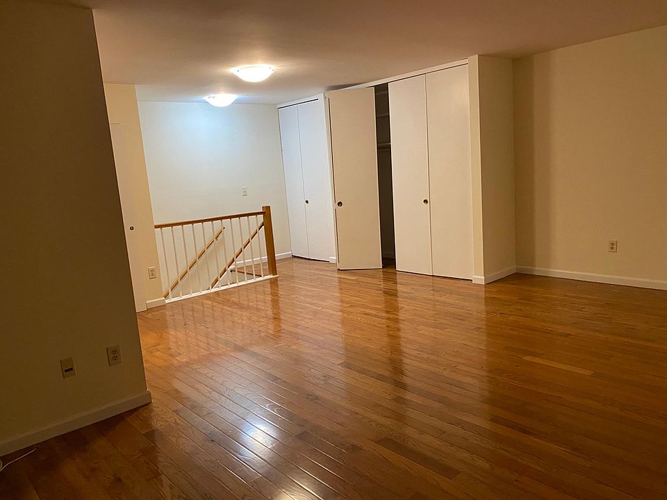 1st image of 808 Vista On The Lk