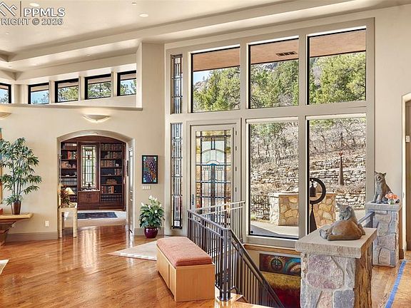5th image of 2854 Stratton Forest Hts
