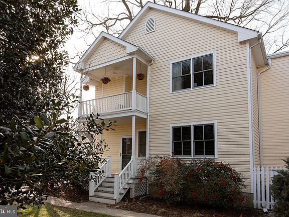 5th image of 402C Goldsborough St #402C