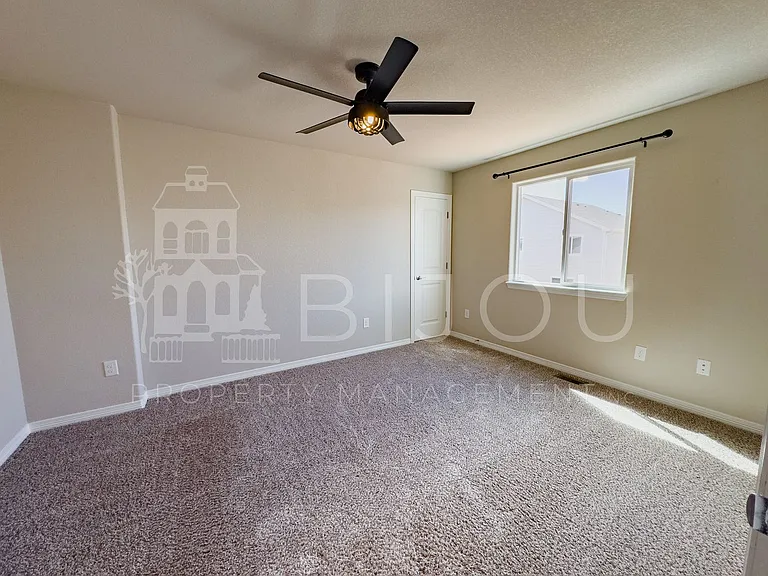 10881 Aliso Dr — Photo 21