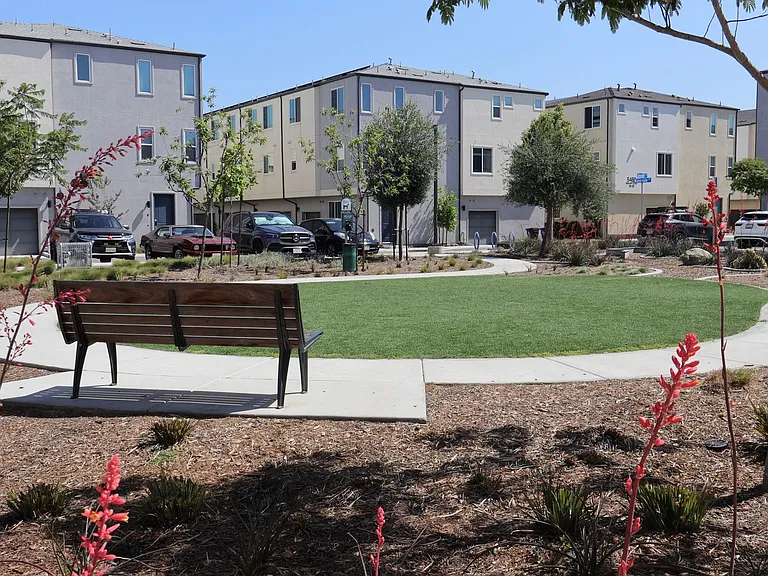 1644 Waterside Dr #60 — Photo 6