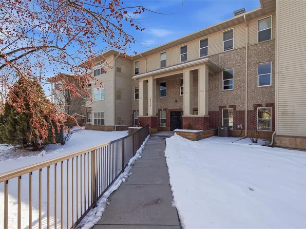 9225 Medicine Lake Rd APT 309B, Golden Valley, MN 55427