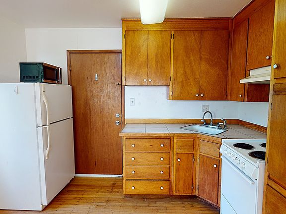3rd image of 2340 Hilgard Ave #10969916