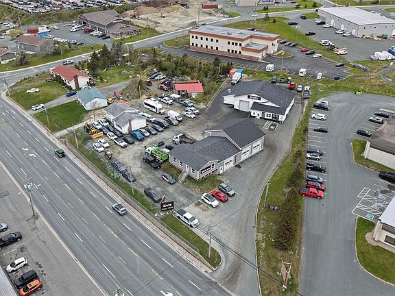 5th image of 1186 Topsail Road
