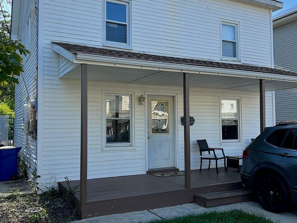 2nd image of 260 Wood Ave
