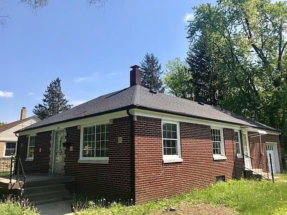2nd image of 3111 N Sharon Ave