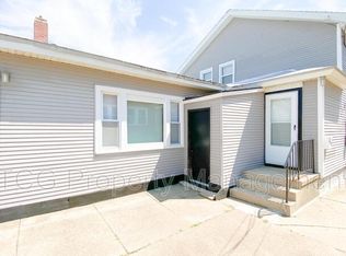 215 1/2 20th Ave, Ottawa, IL 61350