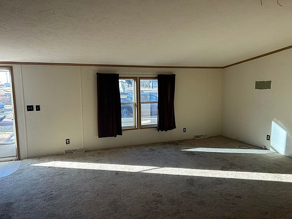 2nd image of 102 W Elmore Ave