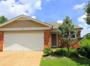 1017 Ridgeway Meadow Dr, Ellisville, MO 63021