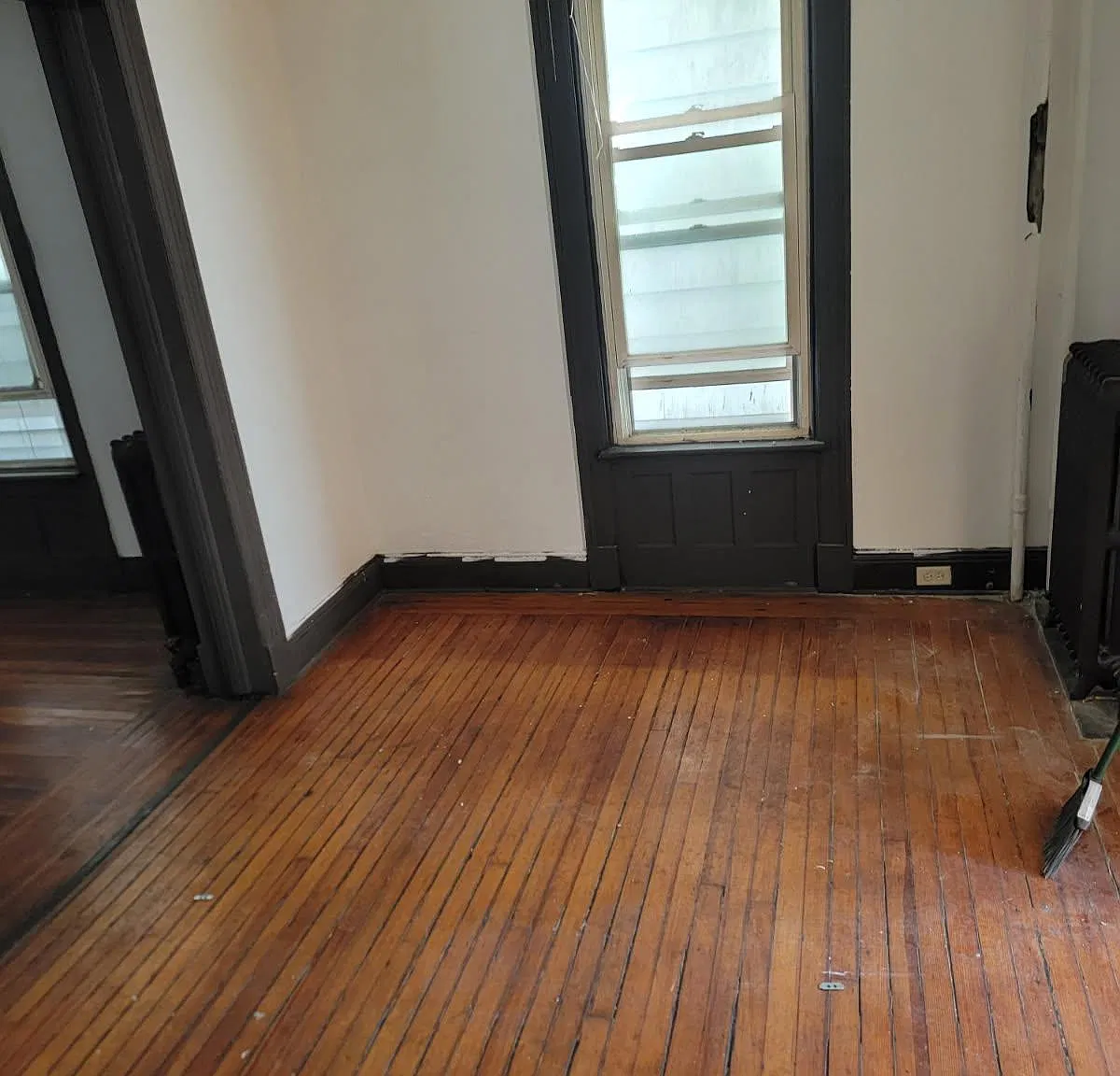 3 bed, 1300 sqft, $1,350 — Photo 4