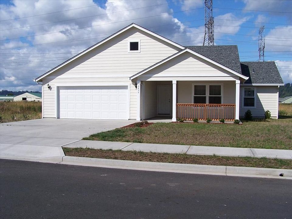 1st image of 2499 Redwood Ave