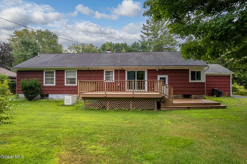 5th image of 259 Pinewood Drive