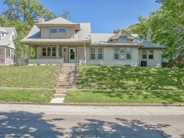 1020 E 15th St, Davenport, IA 52803