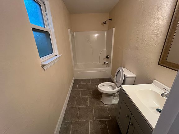 3rd image of 6276 Ferguson Ct