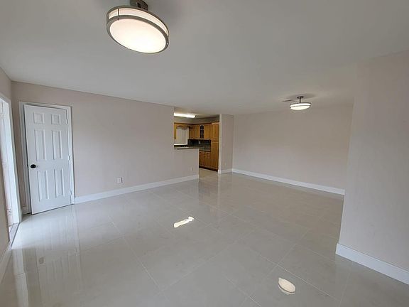 4th image of 5025 NW 189th Ter