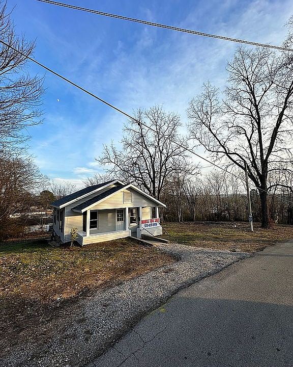 904 Jackson St, Doniphan, MO 63935 Zillow