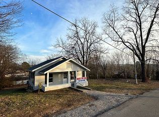 904 Jackson St, Doniphan, MO 63935