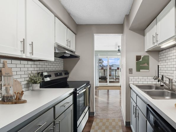 800 Pennsylvania St #211