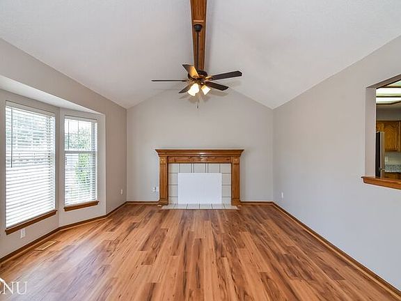 3rd image of 308 NE Dreamweaver Ave