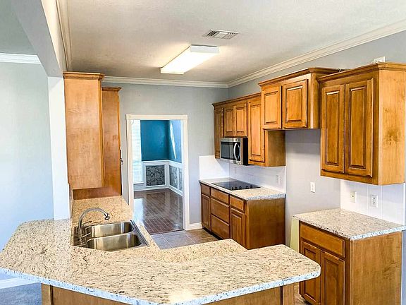 5th image of 5204 High Dr
