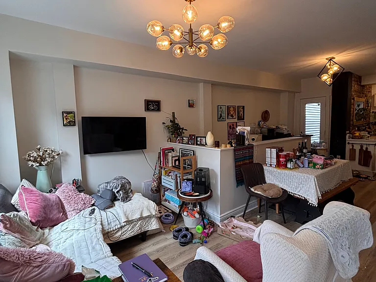 451 Sunnyside Ave — Photo 4