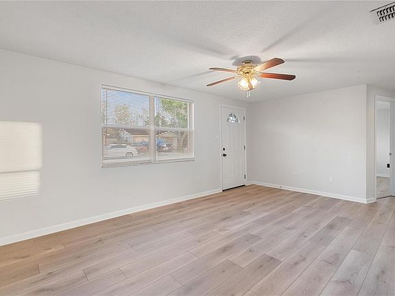 4th image of 11031 Tyler Dr