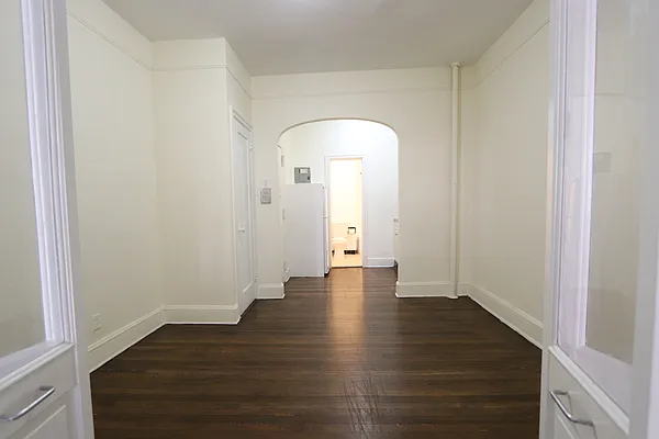 Rented by Douglas Elliman | media 15