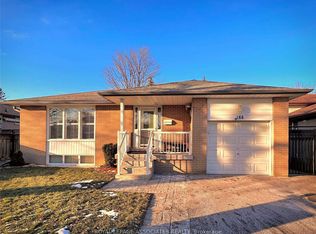 166 Lynnbrook Dr, Toronto, ON M1H 2N5