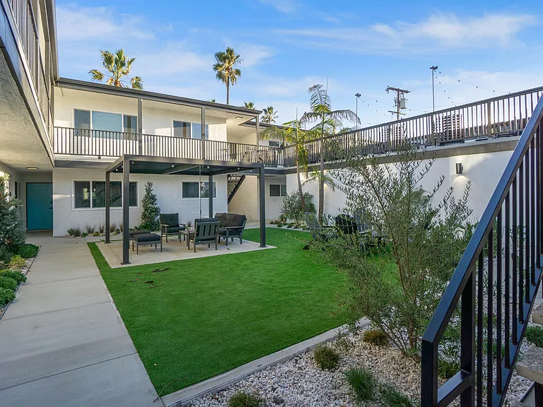 Ocean Breeze Terrace — Photo 1