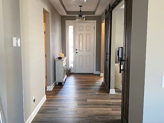 4th image of 216 Kensington Way